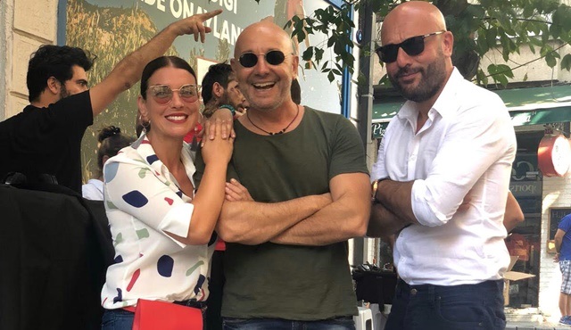 Çağan Irmak ve Özge Özberk yıllar sonra yeniden Bizi Hatırla'nın setinde buluştu!