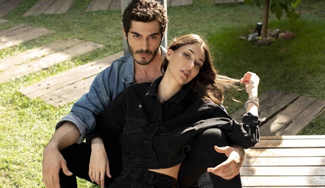 Burak Deniz ve Dilan Çiçek Deniz, yarım kalan aşk hikayelerini anlattı!