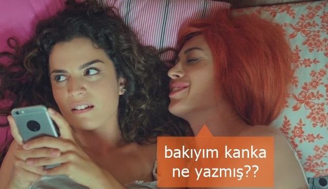 Gülümse Yeter Caps Vol 1: Bizi de mi capslemişler?!