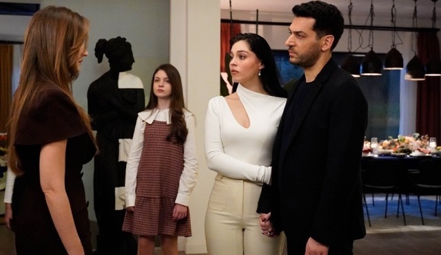 Berrak daha yıkıcı bir plan içerisinde!