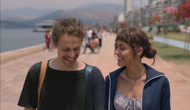 Netflix ilk Türk orijinal filmi Yarına Tek Bilet'in fragmanını yayınladı!
