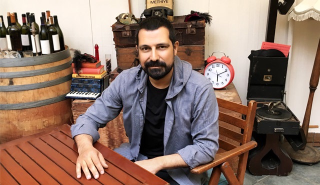 Bülent İnal: ''Altın yumurtlayan tavuğu kesmeyi tercih ettik galiba.'' 
