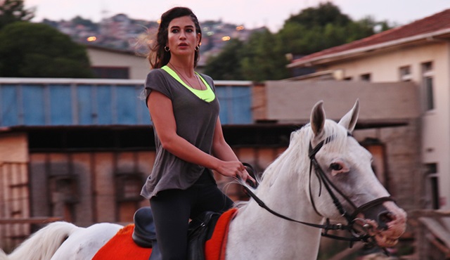 Berrak Tüzünataç ve Rıza Kocaoğlu da Filinta kadrosunda!