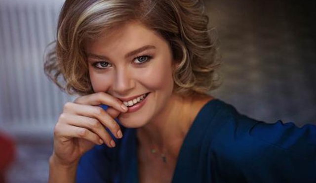 Burcu Biricik, My Best Friend's Wedding uyarlamasının başrolünde!