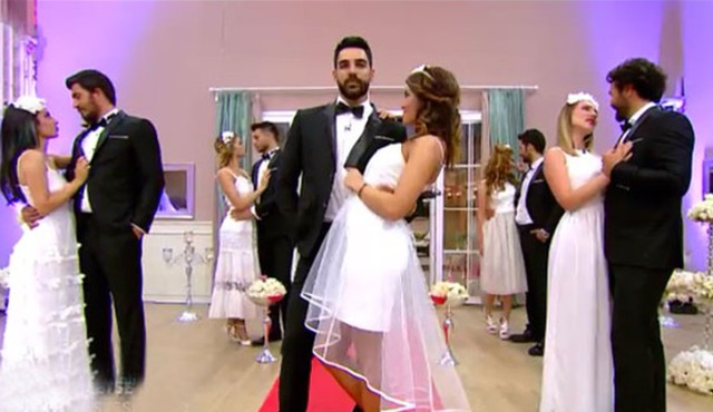 Kısmetse Olur finalinde CanEs birinci oldu, nikahı NurBat kaptı