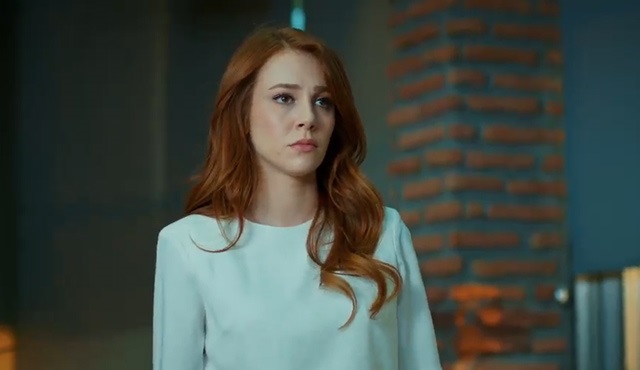 Beyaz atlı Sinyor İplikçi