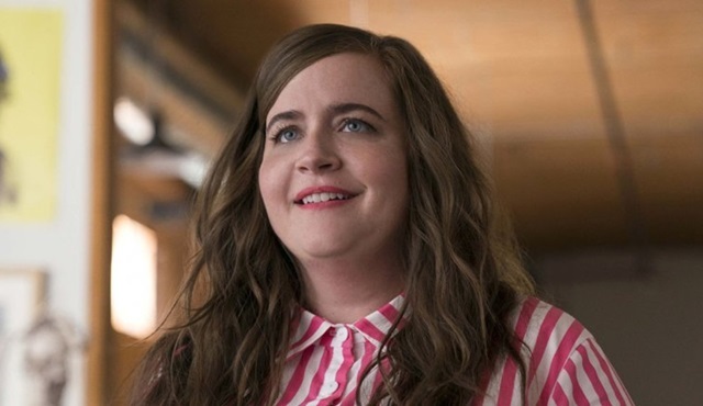 Hulu, Shrill dizisine ikinci sezon onayı verdi