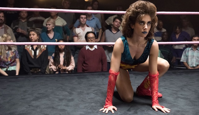 Netflix orijinal dizisi GLOW'un kamera arkası görüntüleri yayınlandı