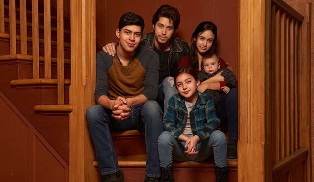 Party of Five dizisi ilk sezonunun ardından iptal edildi