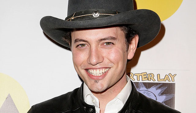 Jackson Rathbone, Finding Carter'in oyuncu kadrosuna katıldı