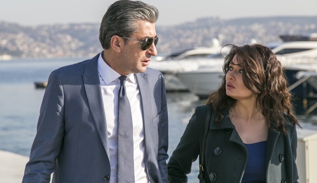 Pazartesinin vazgeçilmezi ''Paramparça!''