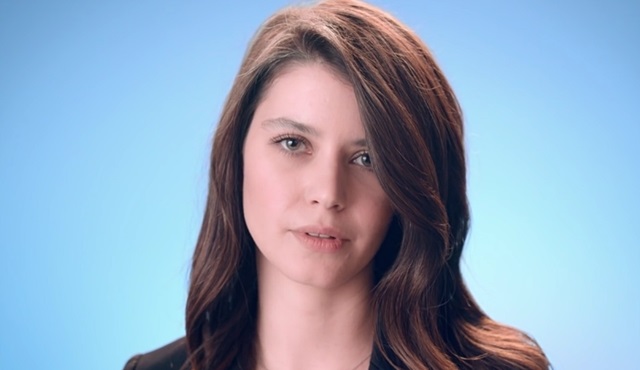 Beren Saat, Çağdaş Yaşamı Destekleme Derneği'nin reklam filminde rol aldı!