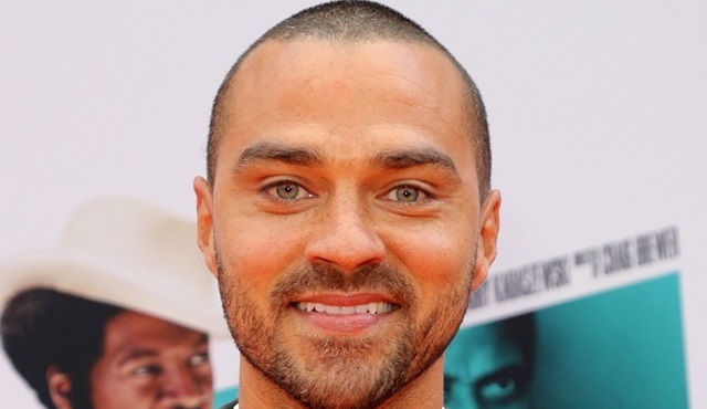 Jesse Williams Reese Witherspoon Lu Little Fires Everywhere Dizisinin Kadrosunda Ranini Tv