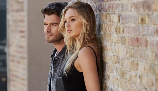 Kıvanç Tatlıtuğ ve Romee Strijd'li Mavi’nin yeni reklam filmi yayınlandı!