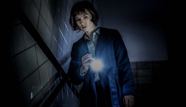 Aslı Özge'nin mini dizisi Dunkelstadt ilk gösterimini Berlin Film Festivali'nde yapacak!