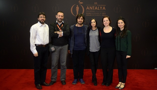 Altın Portakal adayı “Saklı”nın film ekibi, seyirciyle bir araya geldi!