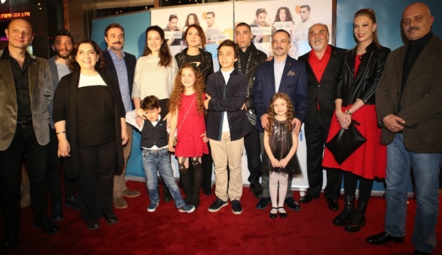 Aile İşi ekibi, ilk bölümü birlikte izledi!
