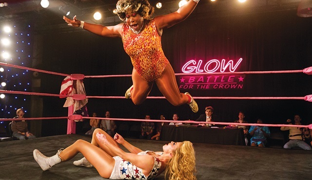 Netflix, GLOW dizisine üçüncü sezon onayı verdi