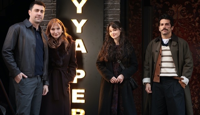 Çirkin dizisinin kamera arkasından kareler paylaşıldı!