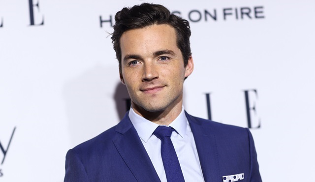 Ian Harding, Katie Holmes'un başrolünde olduğu yeni dizi projesinin kadrosunda