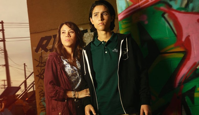 Fear The Walking Dead için yepyeni fotoğraflar paylaşıldı