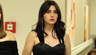 Asude Kalebek, yeni projesi A.B.İ.'yi rolünü anlattı!