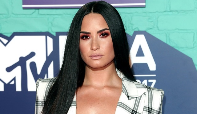 Demi Lovato, Will & Grace dizisine konuk olacak
