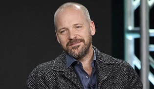 Peter Sarsgaard, Michael Keaton'lı Dopesick dizisinin kadrosunda