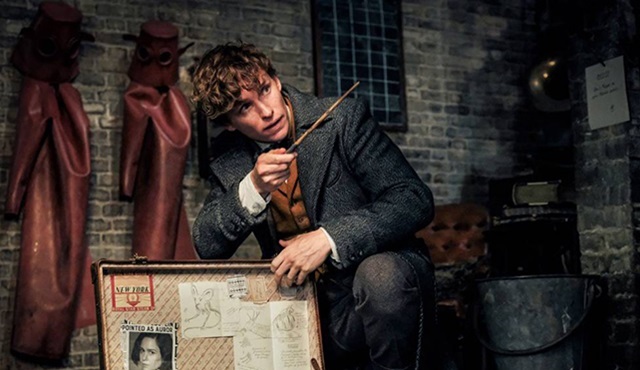 Fantastic Beasts: The Crimes of Grindelwald'ın yeni tanıtımı ve karakter posterleri yayınlandı