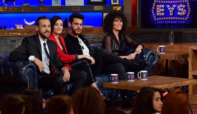 Eser Yenenler Show'a bu hafta Kim Daha Mutlu filminin oyuncuları konuk oluyor!