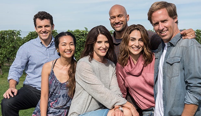 Netflix, Friends from College dizisine 2. sezon onayı verdi