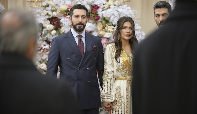 Halef: Köklerin Çağrısı dizisinde Yıldız nişanlanıyor!