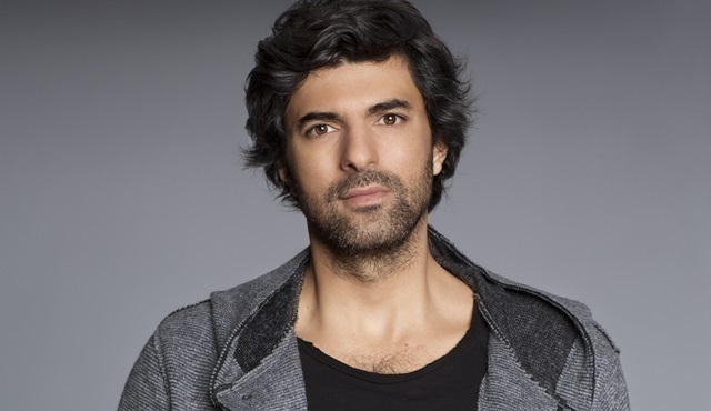 Engin Akyürek'e hayranlarından sosyal medyada büyük ilgi!