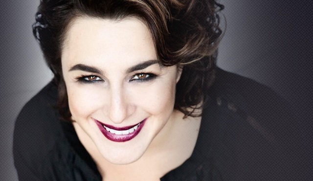 Esra Dermancıoğlu, Bir Hülya Avşar Sohbeti’ne konuk oluyor!