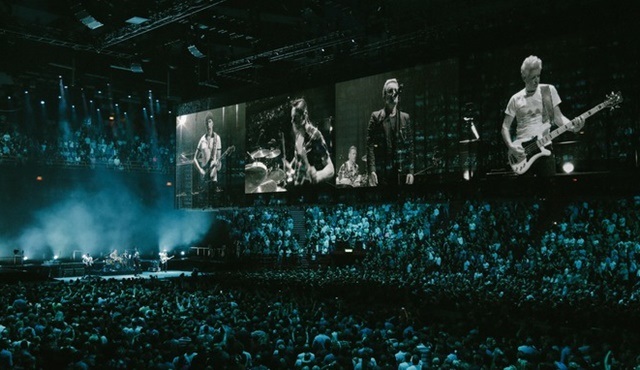 U2 grubunun Londra’daki unutulmaz konseri TRT 2’de ekrana gelecek!