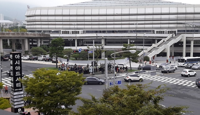Güney Kore'yi okumaya doyamayan ve merak edenler: Birleşin!