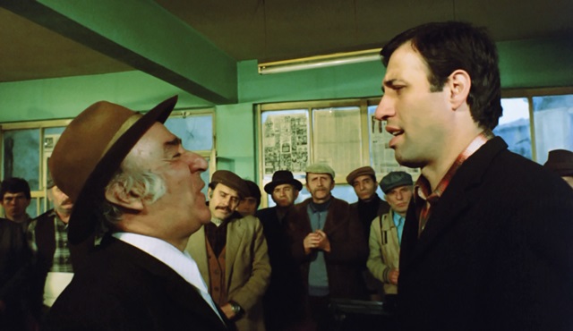Kemal Sunal'lı Üç Kağıtçı filmi Star Tv'de ekrana gelecek!