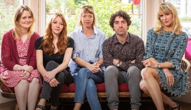 BBC Two, Motherland dizisine 3. sezon onayı verdi