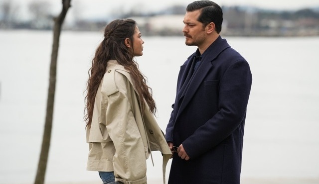 Eşref tuzağa çekildiğini fark edemiyor!