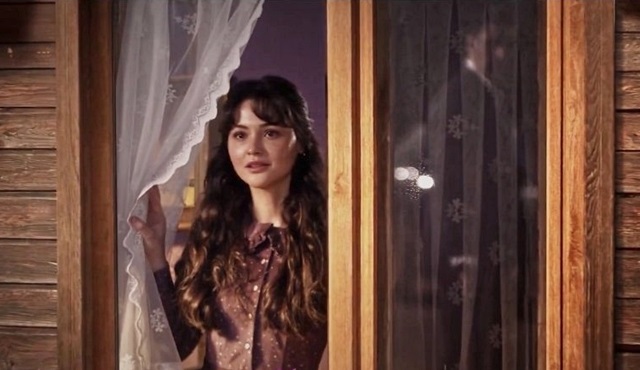 Çirkin dizisinden ilk tanıtım yayınlandı!