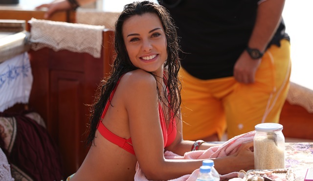 Tuvana Türkay, Olanlar Oldu filmiyle izleyici karşısına çıkıyor!