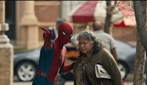 Spider-Man Homecoming: Mahallemizin süper kahramanı geri döndü! Ama bir ergen olarak...