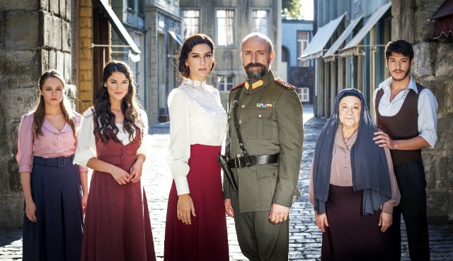 Sosyal TV | Perşembe gününün galibi Vatanım Sensin!