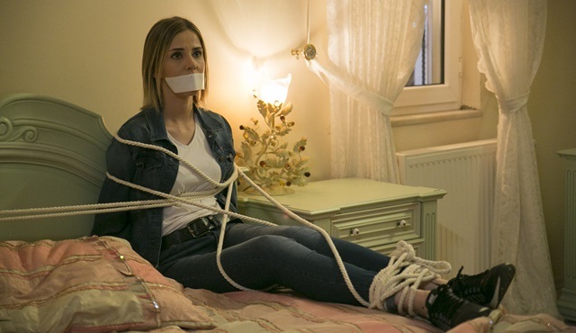 Back Streets : Selin held hostage