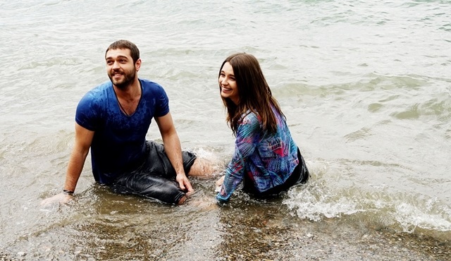 Leyla Lydia Tuğutlu ve Furkan Andıç, Tatlı İntikam için Sapanca Gölüne girdi!
