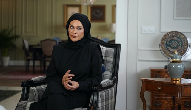 Hülya Avşar, Aynı Yağmur Altında dizisi ve karakteriyle ilgili konuştu!