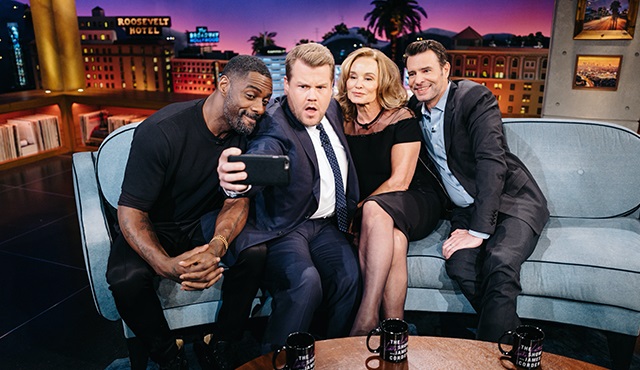 Jessica Lange ve Dan Stevens The Late Late Show With James Corden'a konuk oluyor