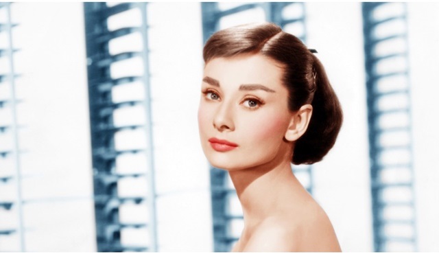 Audrey Hepburn'ün hayatı dizi oluyor