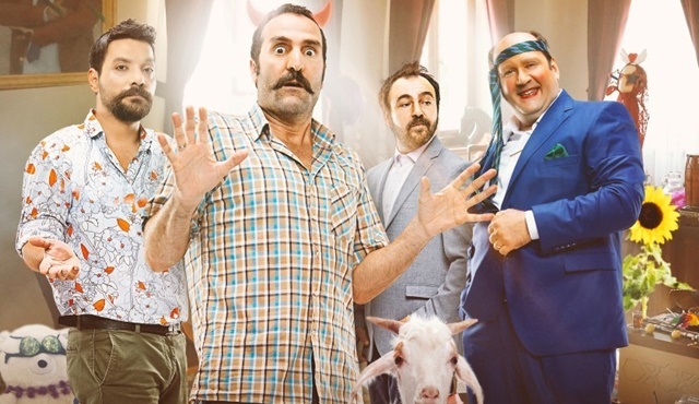 Kırk Yalan filmi vizyona girdi!