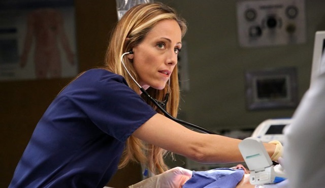Kim Raver, Grey's Anatomy'ye bir kez daha dönüyor
